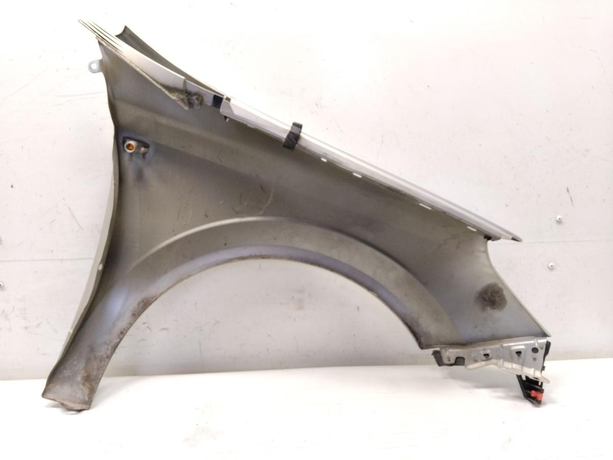 Opel Astra H Fließheck original Kotflügel vorn links 1RU Pannacottamet. BJ2004