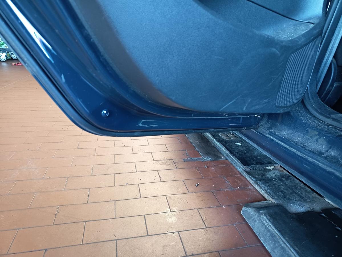 Peugeot 308I original T&uuml;r hinten links KTG Hurricane Grau Baujahr 2008