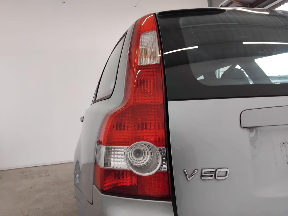 Volvo V50 II Kombi original R&uuml;ckleuchte Schlussleuchte links BJ2007