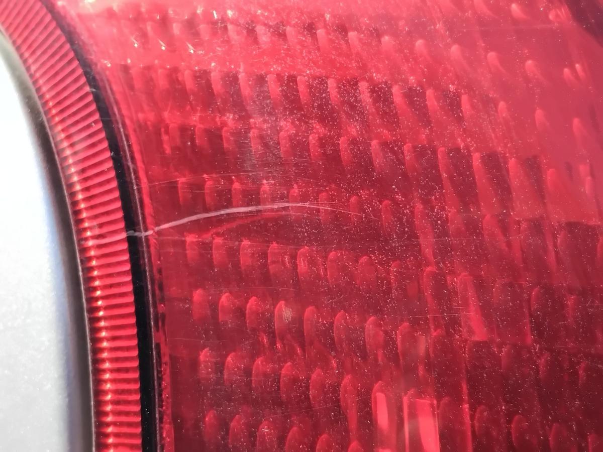 Toyota Avensis T25 Kombi original R&uuml;ckleuchte Schlussleuchte links BJ2005
