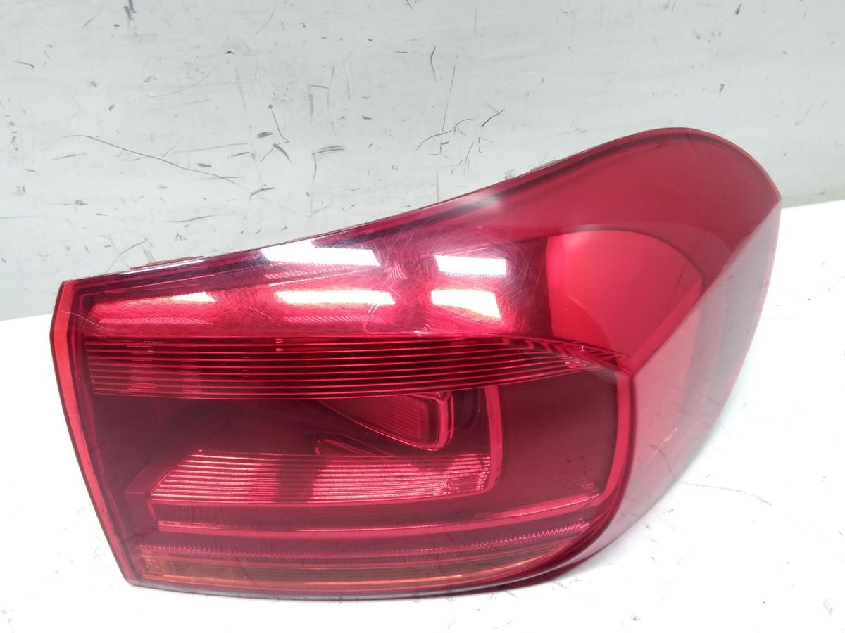 VW Tiguan 5N2 Facelift Zubeh&ouml;r R&uuml;ckleuchte Heckleuchte rechts au&szlig;en BJ2012 kein LED