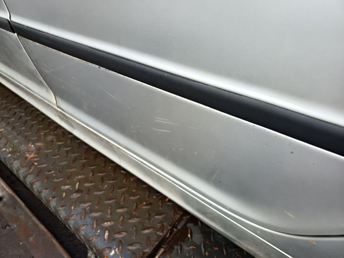 BMW E46 Limo original T&uuml;r hinten links Fond 354/7 Titansilber Bj 2003
