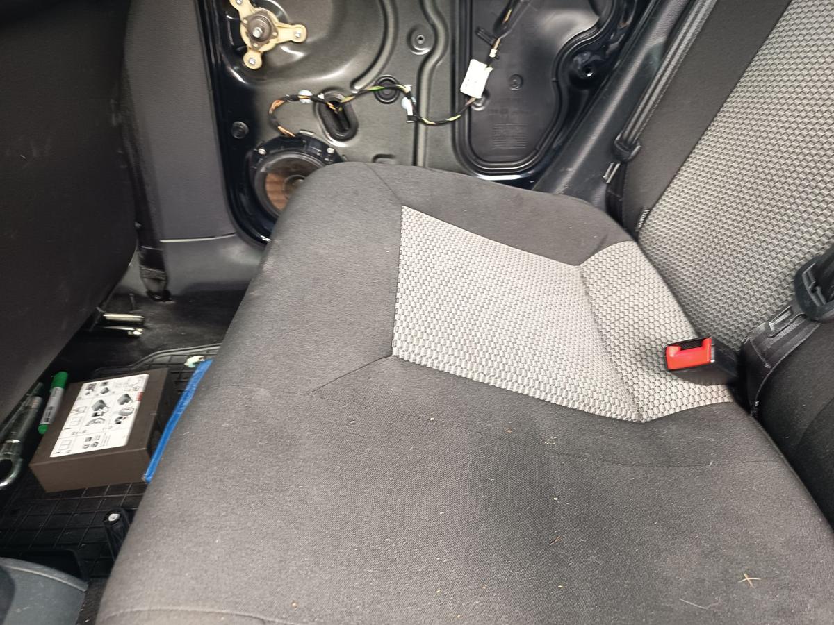 VW Polo V 6R 5t&uuml;rer original R&uuml;cksitzbank Stoff grau/anthrazit Bj 2012
