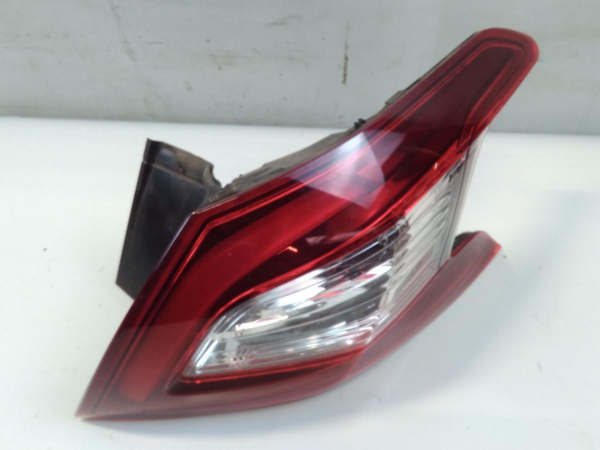 Peugeot 308 II original R&uuml;ckleuchte Heckleuchte rechts LED Bj.2015