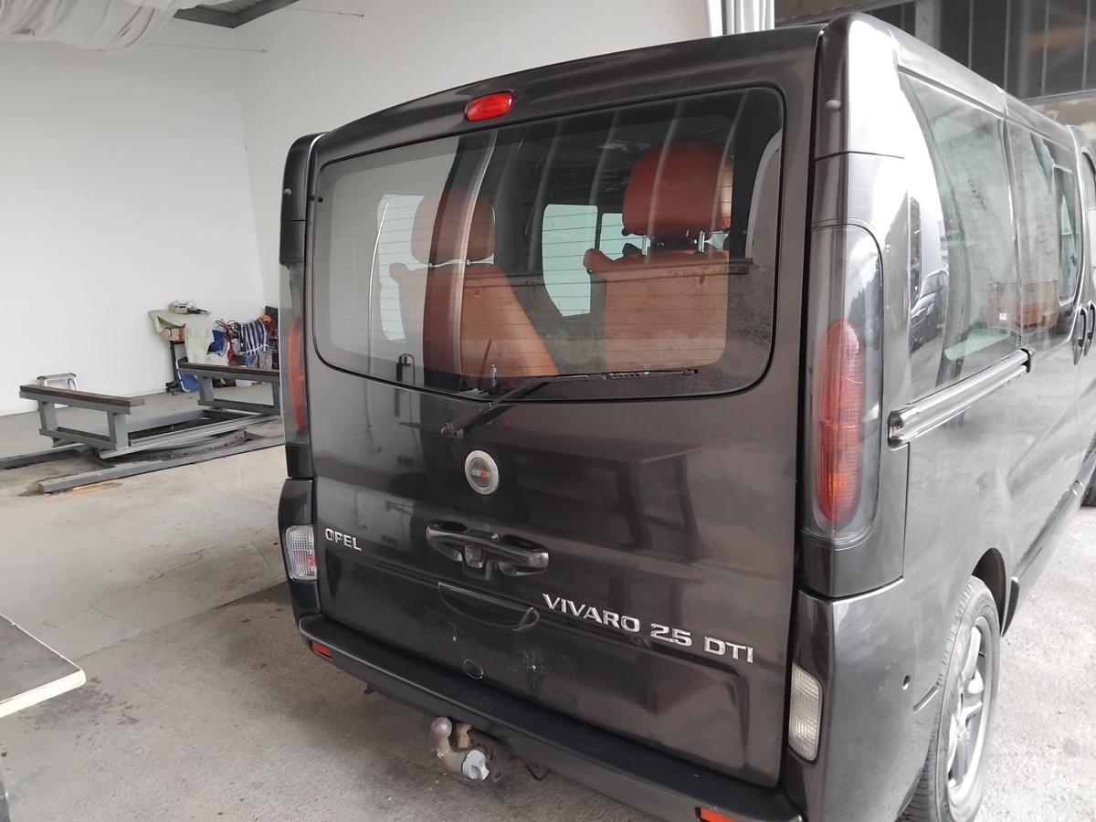 Opel Vivaro A Heckklappe mitternachtschwarz L298 mit Heckscheibe BJ2003