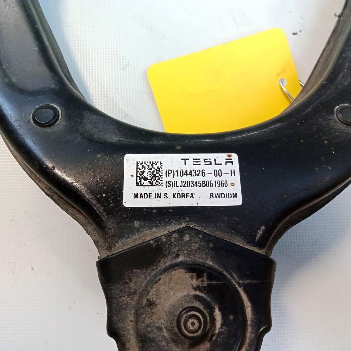 Tesla Model 3 RWD original Querlenker Vorderachse oben rechts Bj.2021