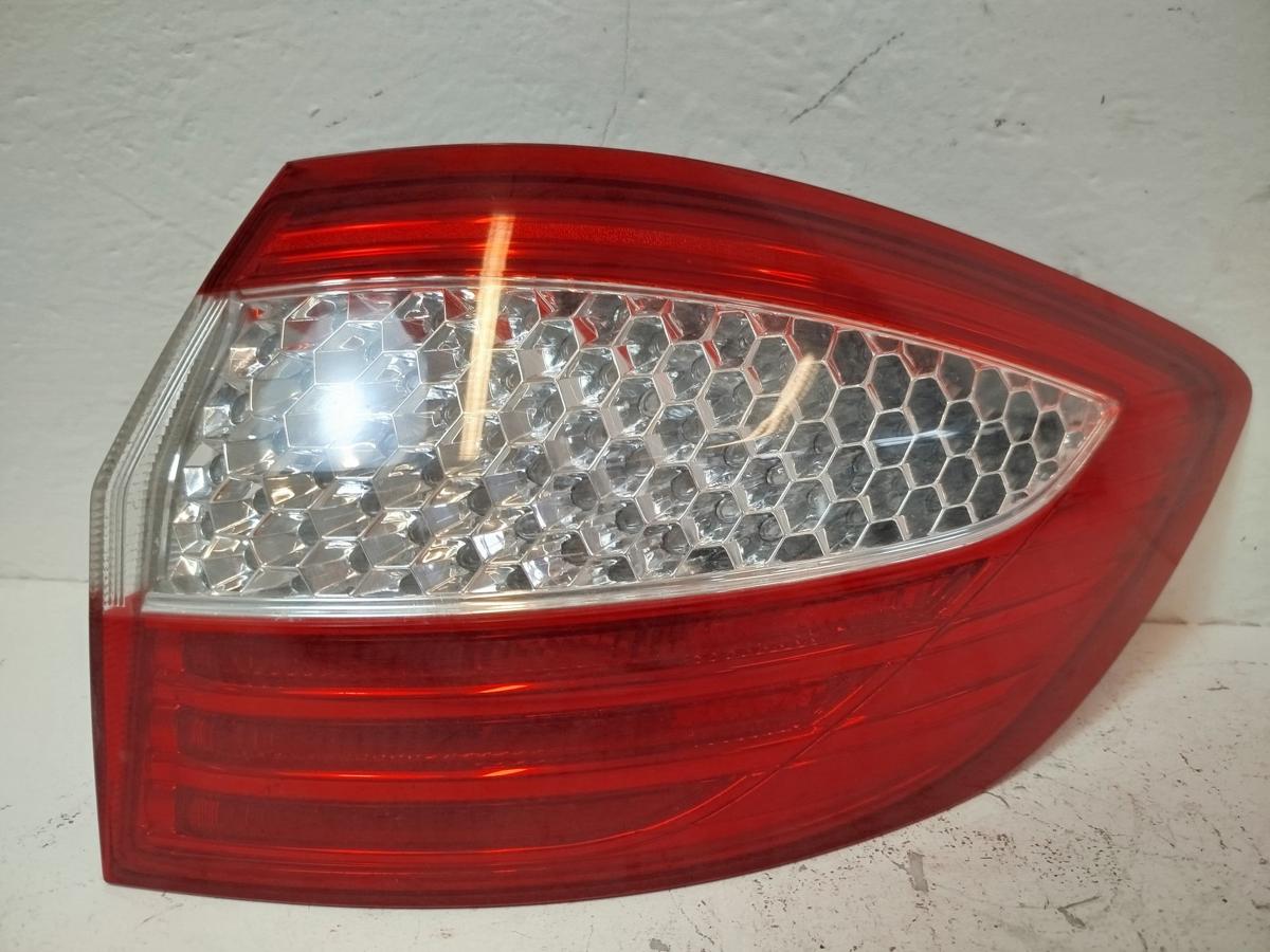 Ford Mondeo Turnier BA7 Rückleuchte aussen rechts Rücklicht Heckleuchte OEM