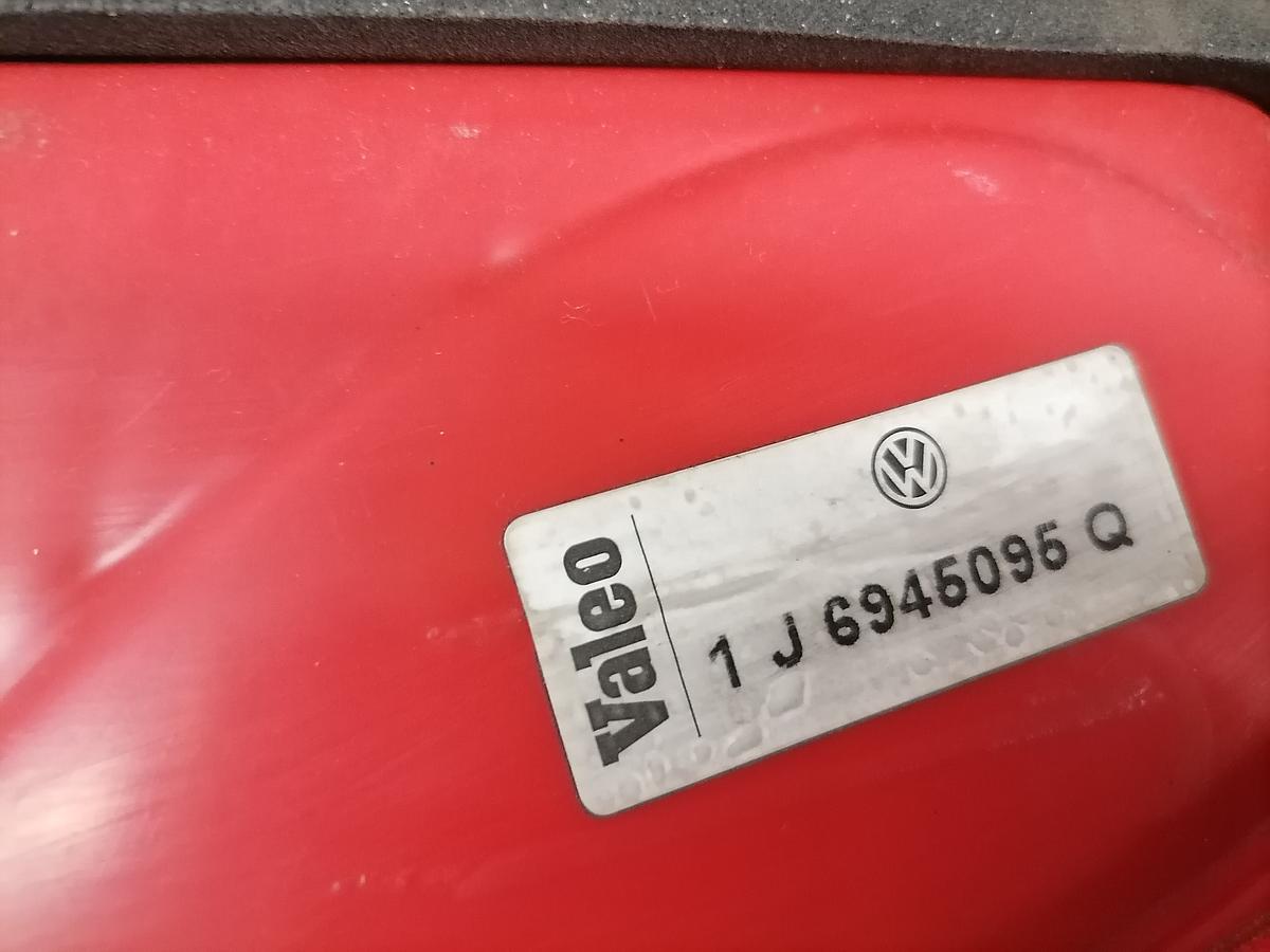 VW Golf 4 BJ99 Rücklicht links Rückleuchte Heckleuchte 3/5-türig 1J6945095Q