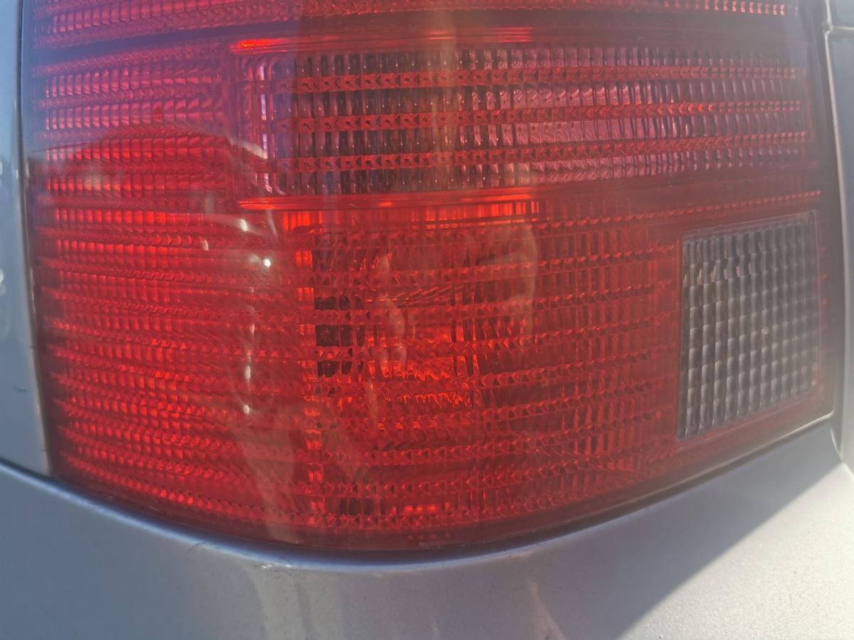 VW Bora 1J Variant Rückleuchte Schlussleuchte Rücklicht Lampe hinten links