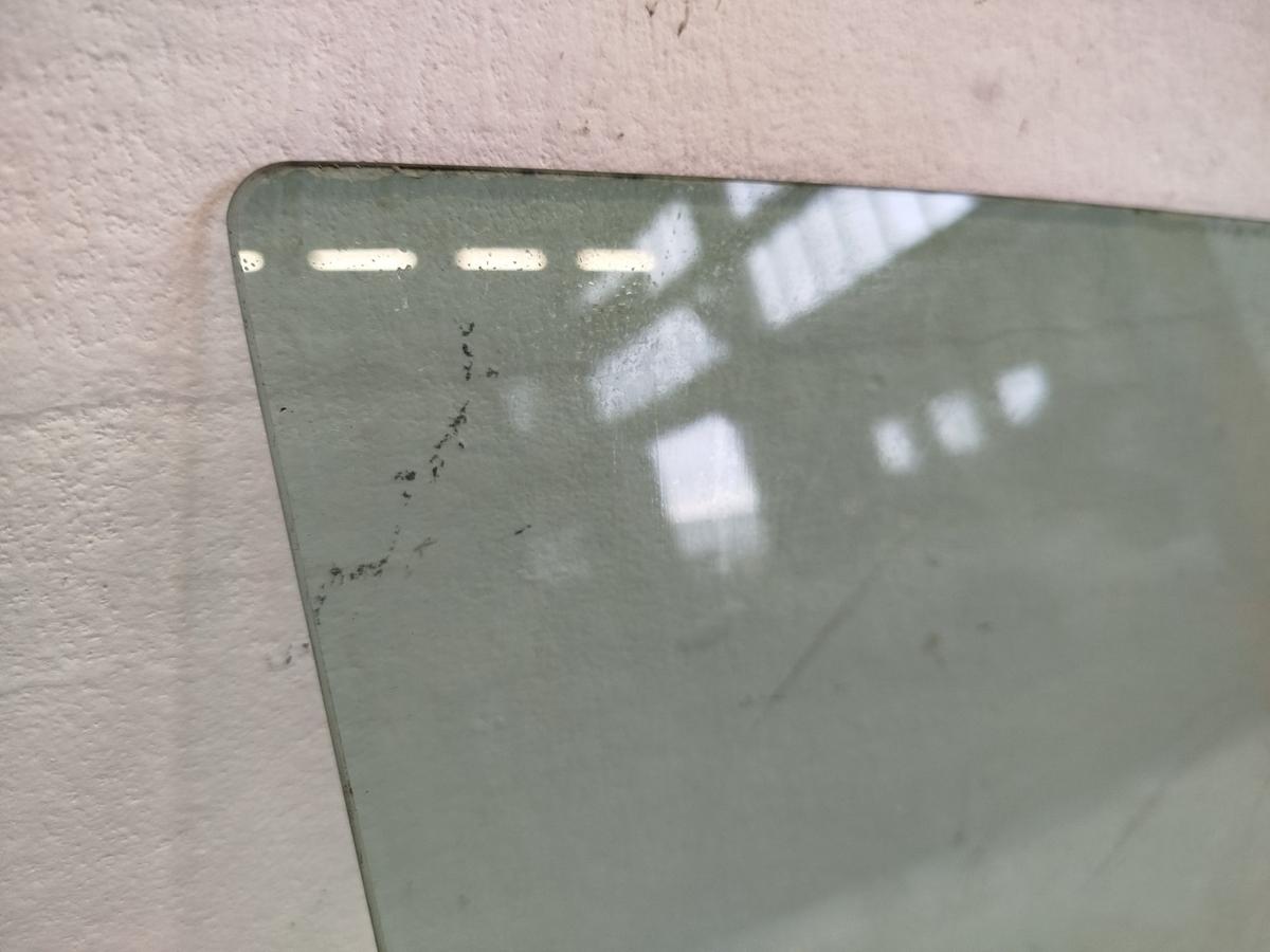 Renault Clio IV X98 TCe90 T&uuml;rscheibe hinten rechts Fondt&uuml;r Colorglas OEM