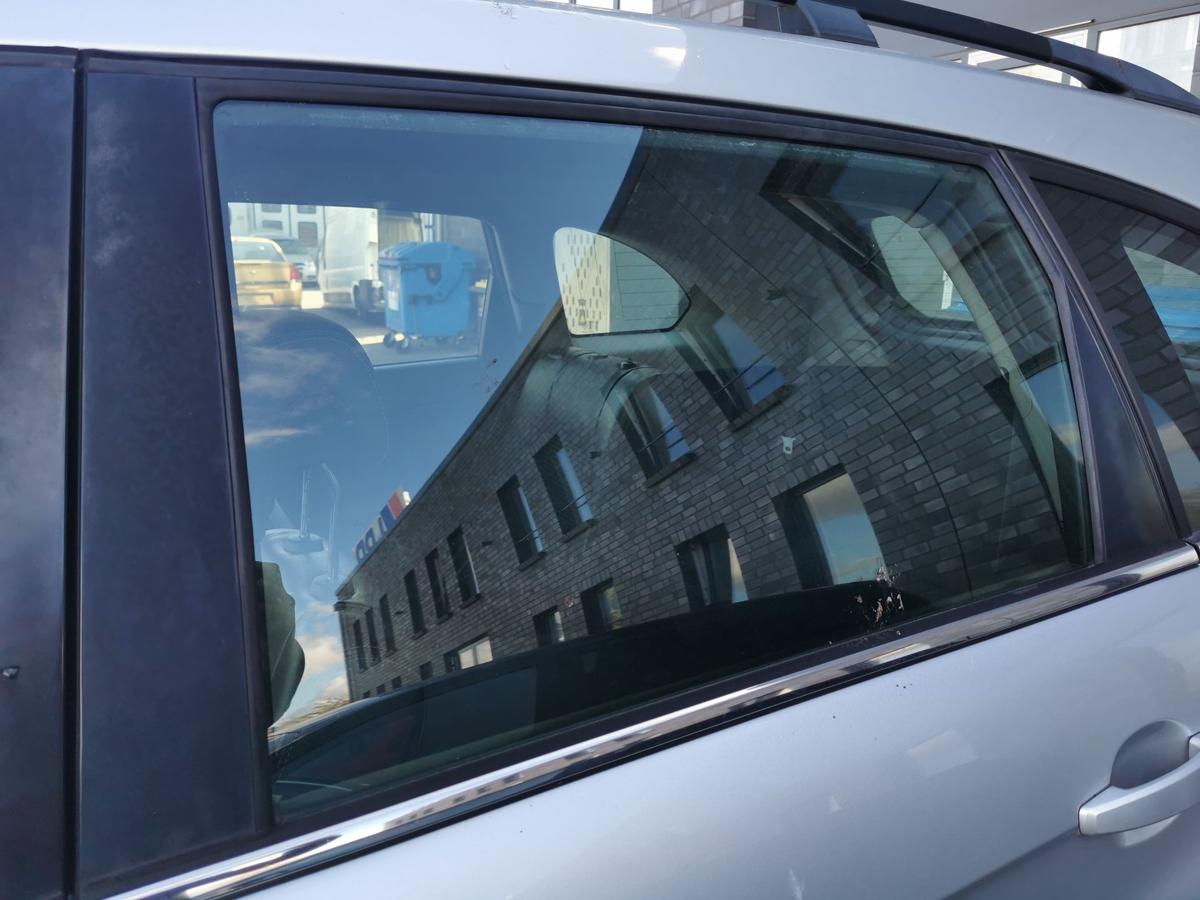 Chevrolet Captiva KLAC Türscheibe Kurbelscheibe Scheibe Tür hinten links