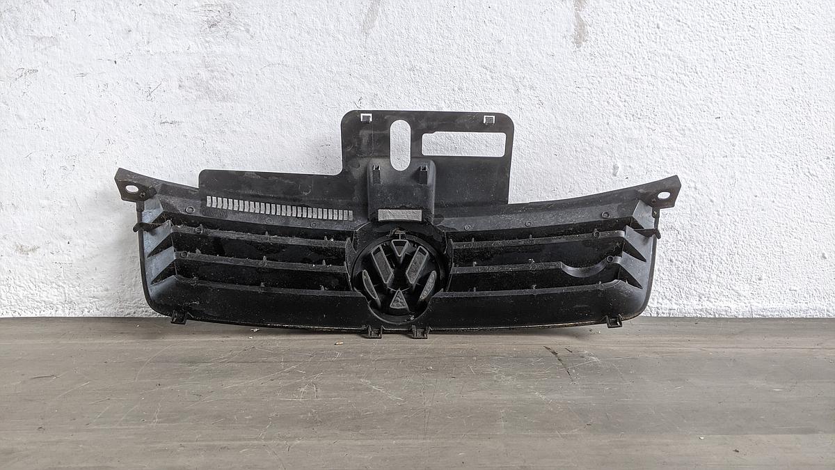VW Polo 9N 9N1 Kühlergrill Grill Frontgrill 6Q0853651C