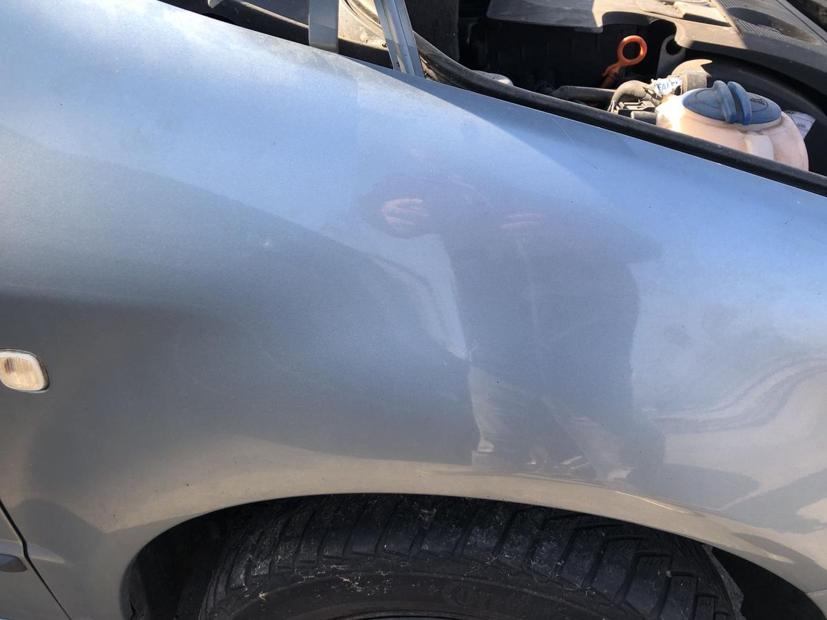 Skoda Fabia 6Y Kotfl&uuml;gel vorn rechts Beifahrerseite LF7U Stone Grey Metallic