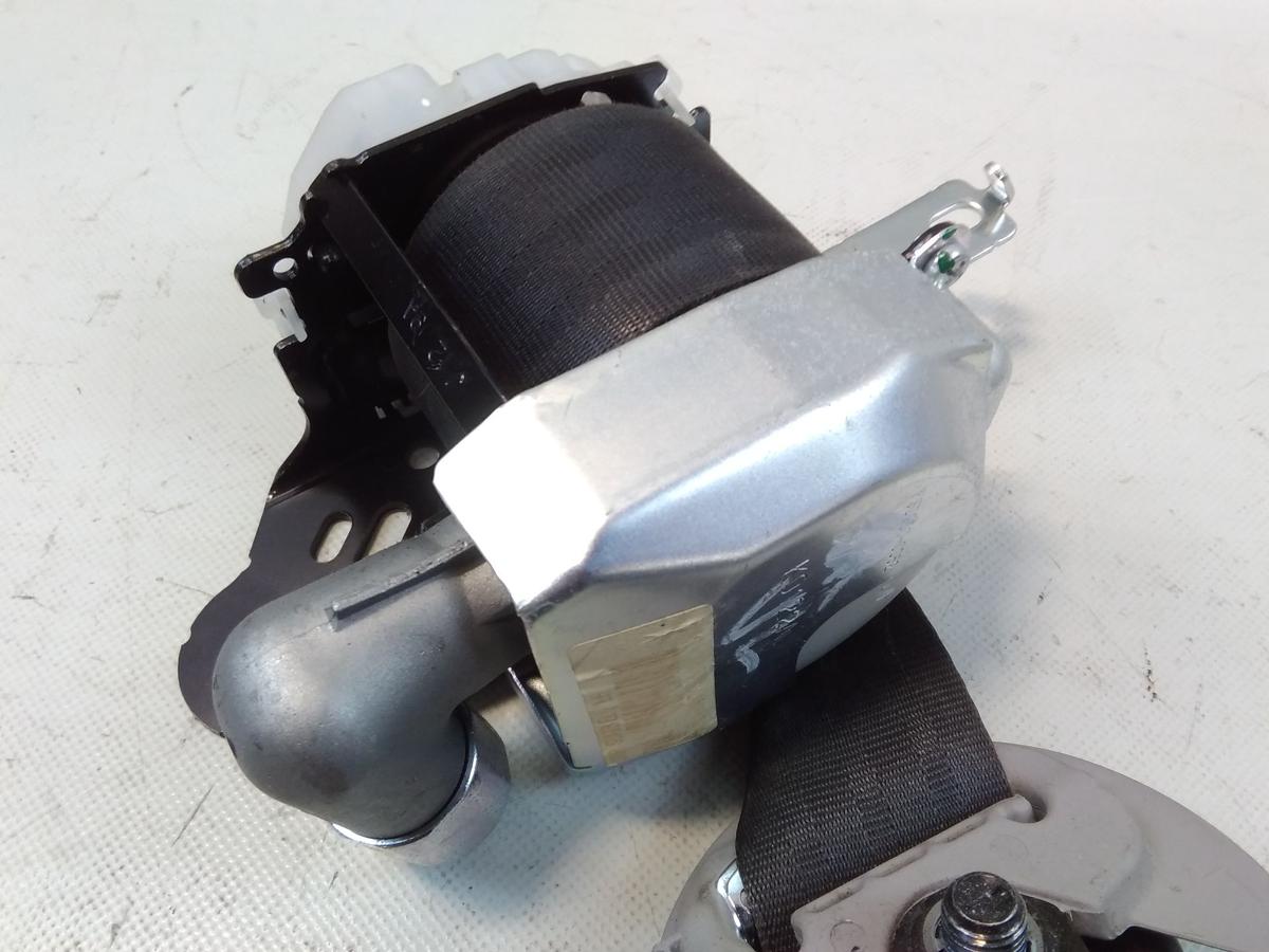 Hyundai i30 Kombi GD original Sicherheitsgurt vorn links schwarz BJ2015 unfallfrei
