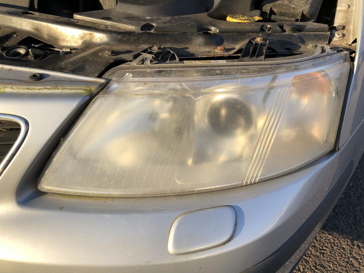 Saab 9-3 Typ YS3F Scheinwerfer links Xenon tr&uuml;b Frontscheinwerfer Licht vorne