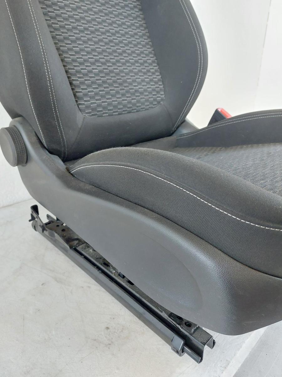 Opel Astra K B16 Kombi Sitz vorn rechts Beifahrersitz mit Heizung Autositz Stoff