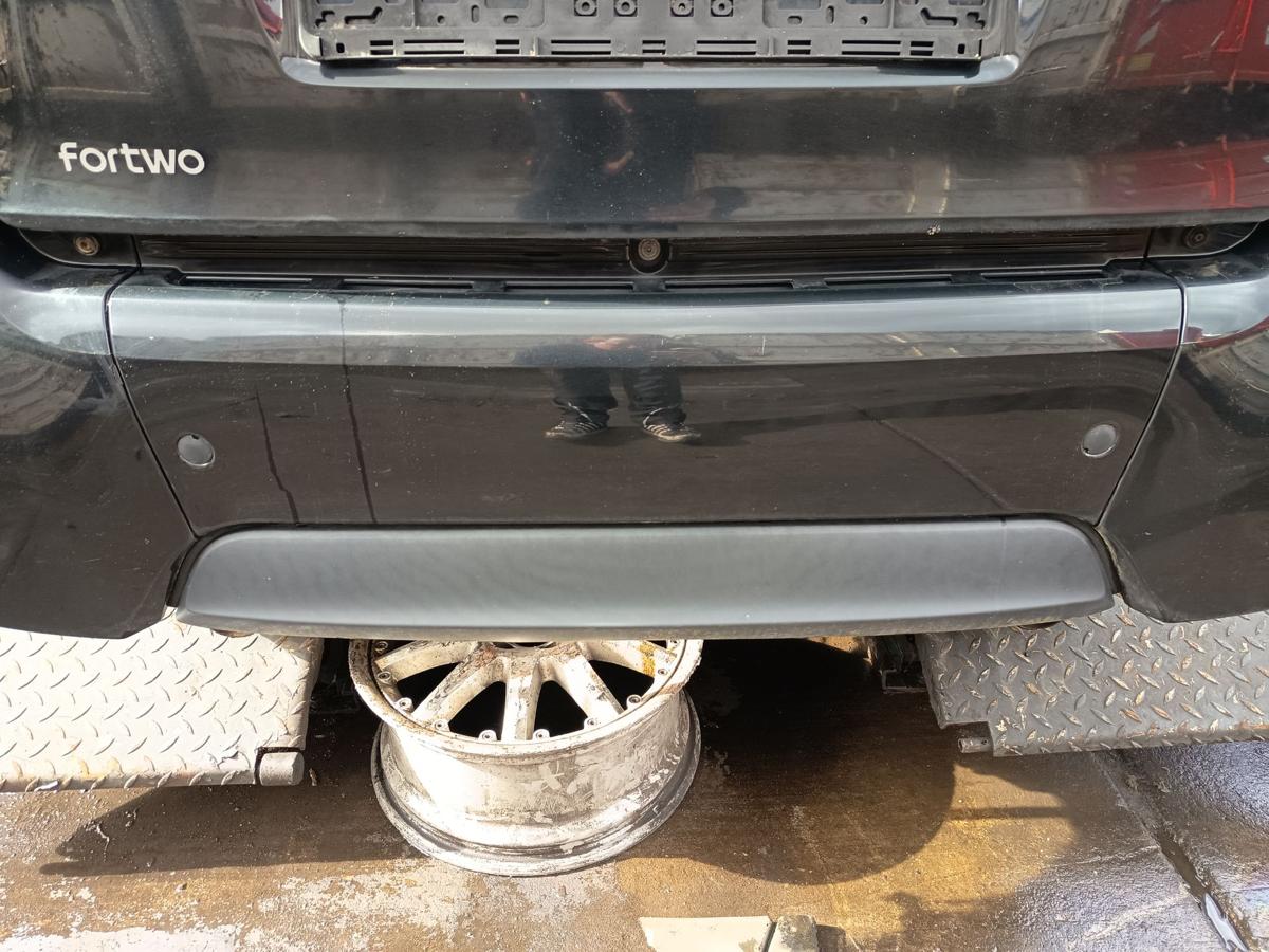 Smart Fortwo original Sto&szlig;stange hinten mitte EA4 schwarz Facelift Bj 2006