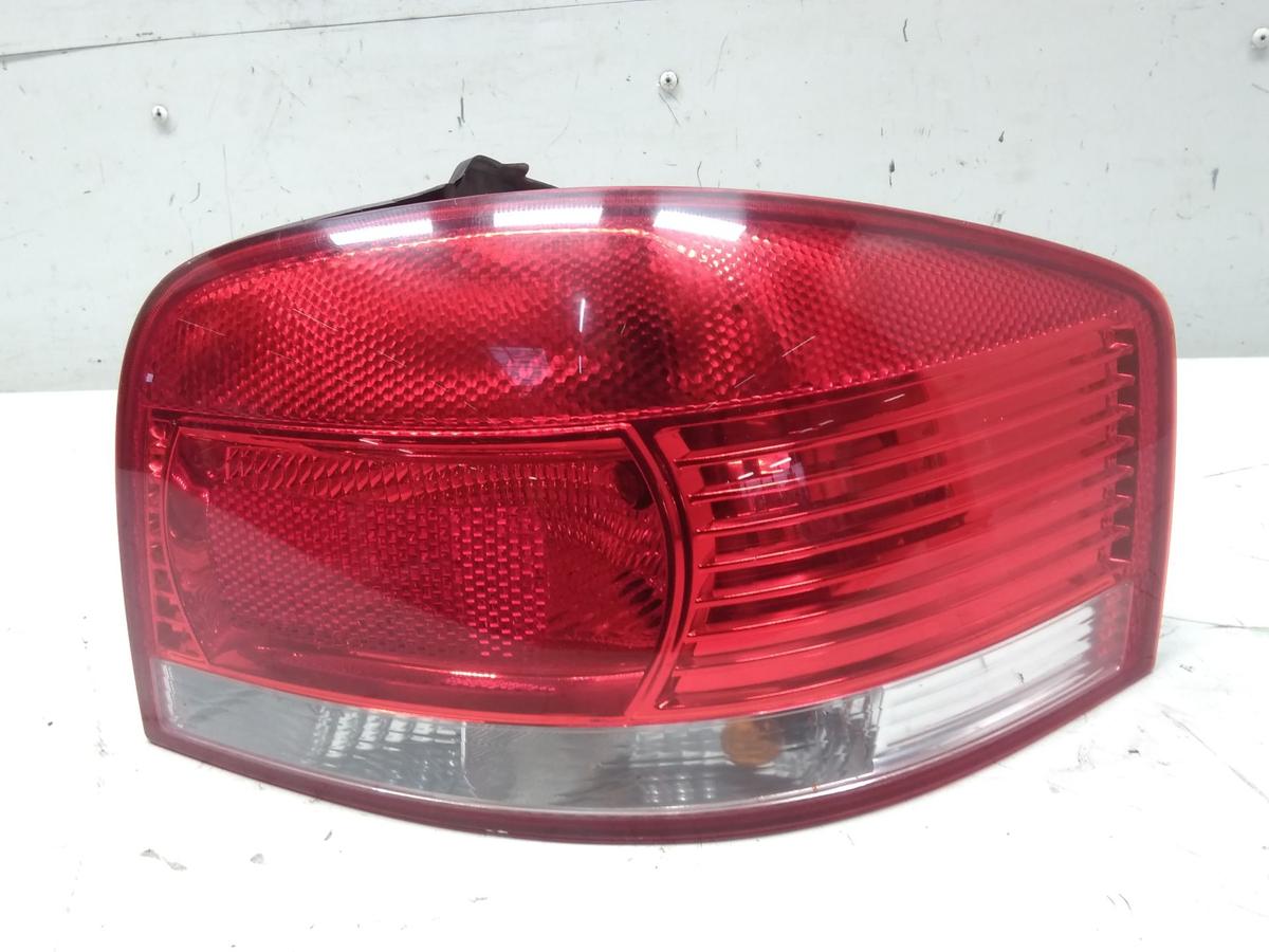 Audi A3 8P 3-Türer original Rückleuchte Heckleuchte rechts BJ2003