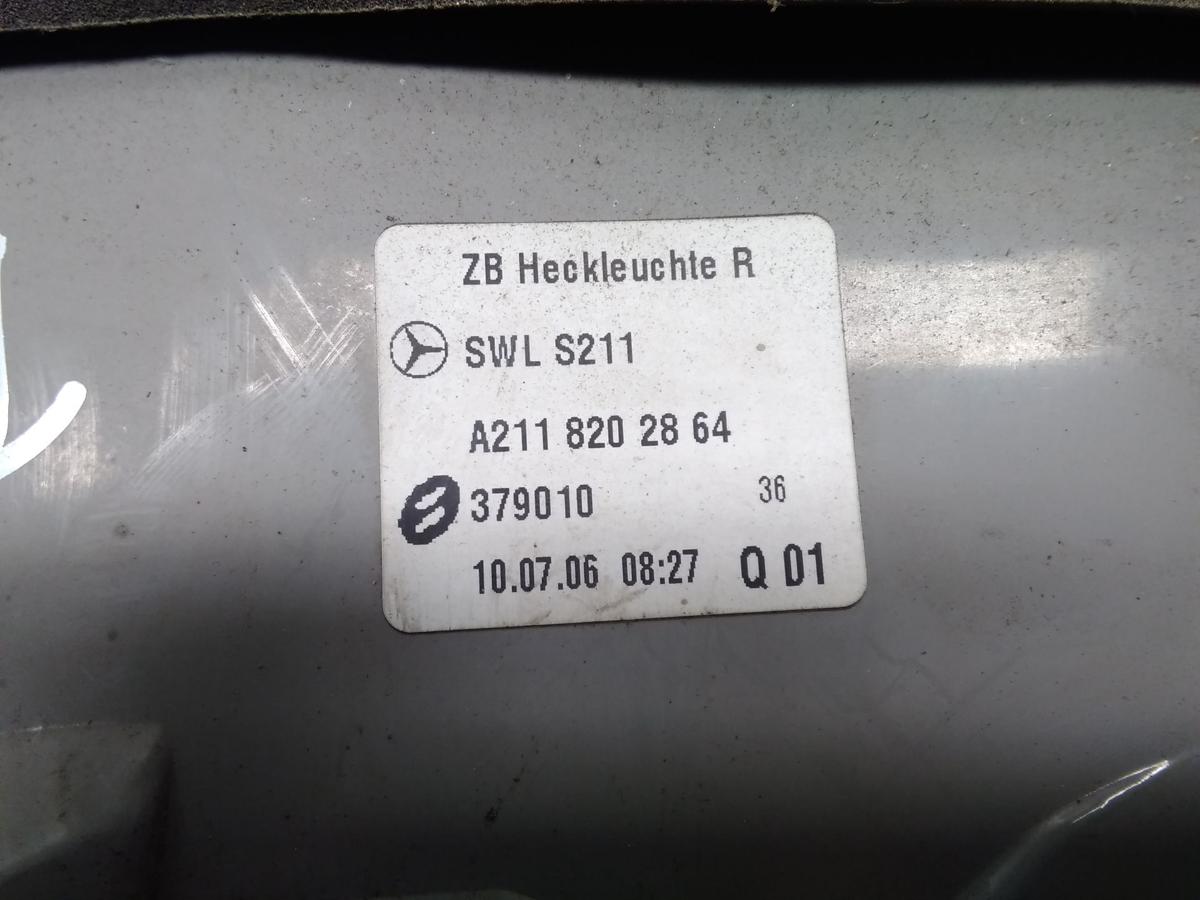 Mercedes E-Klasse S211 orig.Rückleuchte Heckleuchte rechts aussen Kombi BJ2006