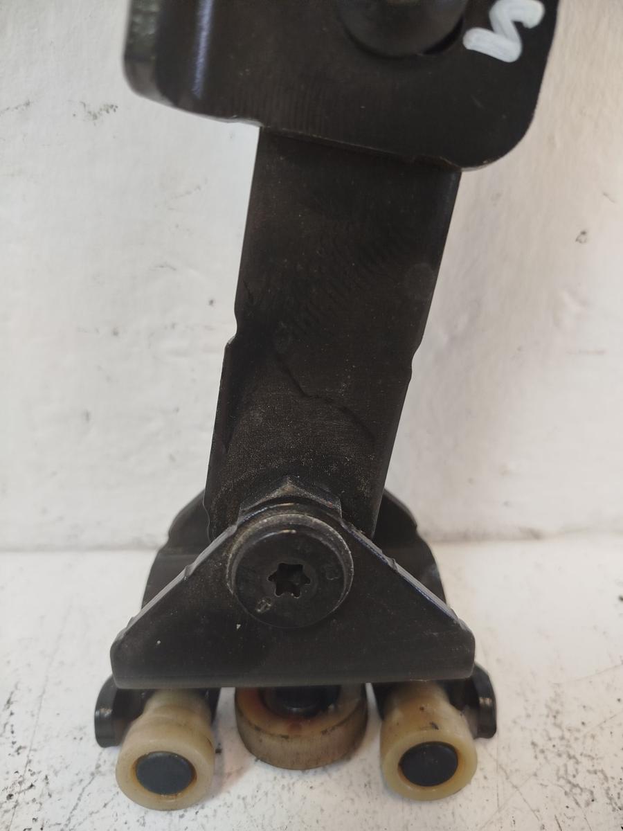 Mercedes Citan W420 Rollenführung Schiebetür rechts unten Führung Rollen