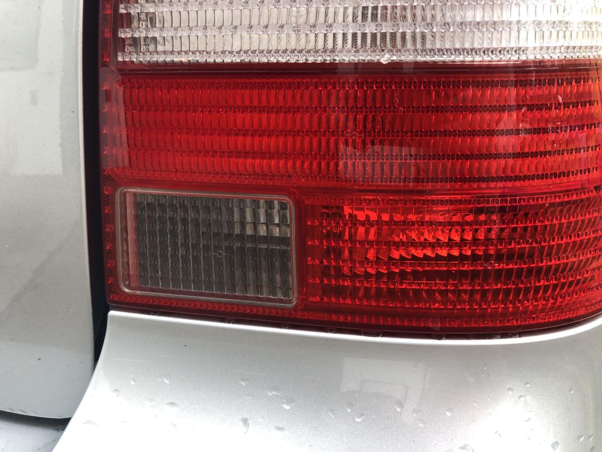 VW Golf 4 IV 1J R&uuml;ckleuchte rechts R&uuml;cklicht Heckleuchte 3/5-t&uuml;rer Pacific