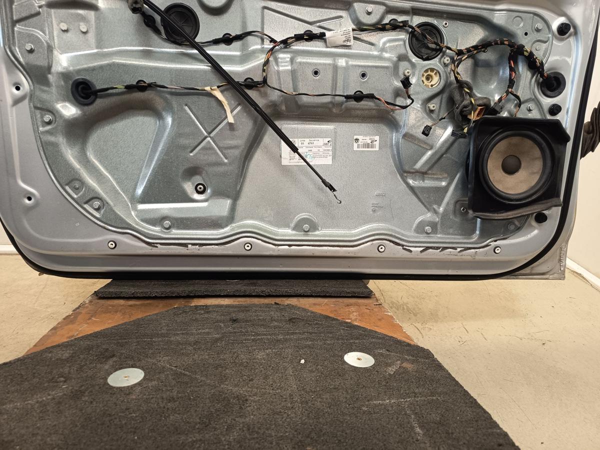 VW Polo 9N3 original T&uuml;r links Fahrer A7W Reflexsilber 3t&uuml;rig Bj 2008