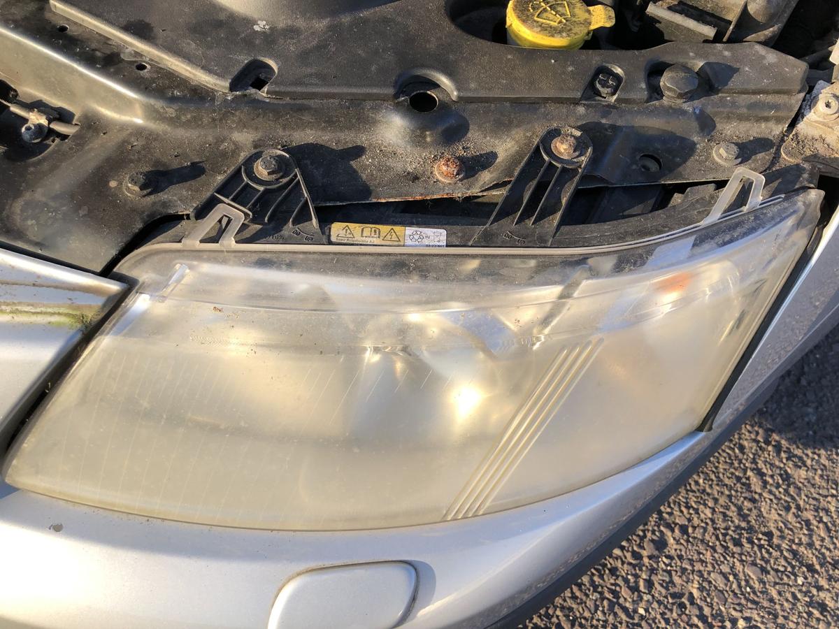 Saab 9-3 Typ YS3F Scheinwerfer links Xenon tr&uuml;b Frontscheinwerfer Licht vorne