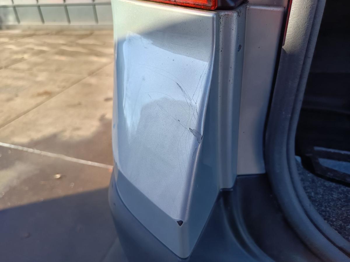 Renault Megane II Grandtour original Sto&szlig;stange F&auml;nger hinten Heck NV632 Bj 2004