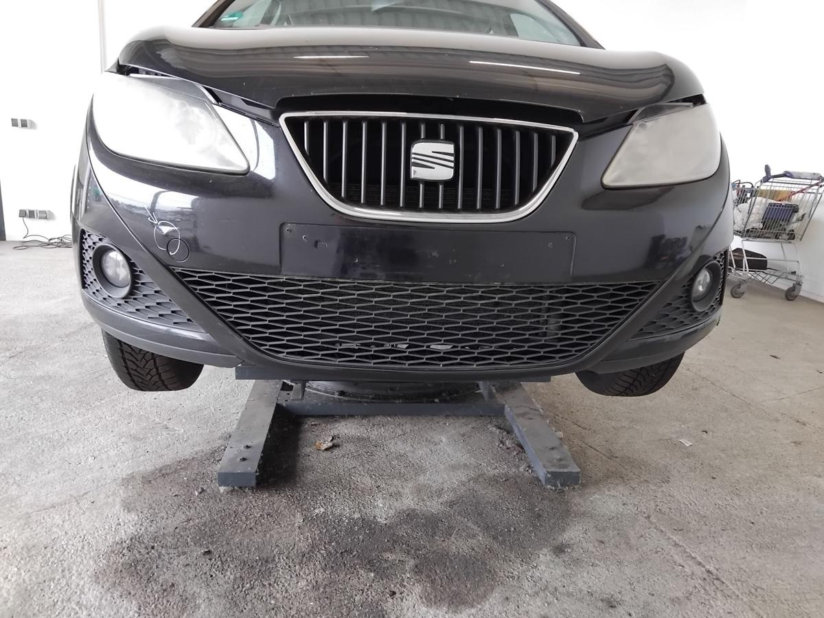 Seat Ibiza ST Kombi 6J orig Sto&szlig;f&auml;nger Sto&szlig;stange vorn M&auml;ngel BJ2011 LC9Z blackmagicperleffekt