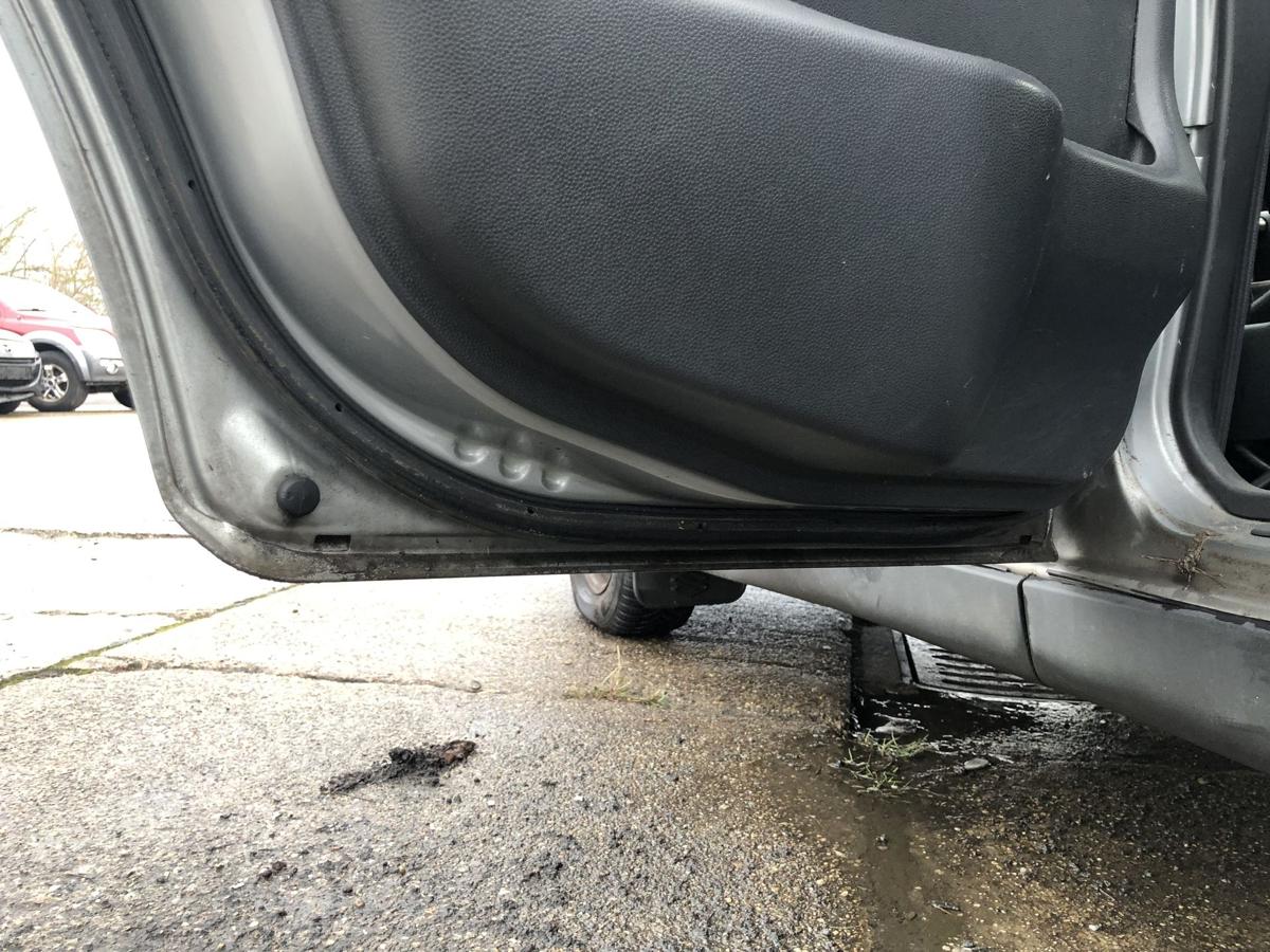 Suzuki Ignis Typ MH T&uuml;r hinten links Rohbau Autot&uuml;r Fondt&uuml;r silber