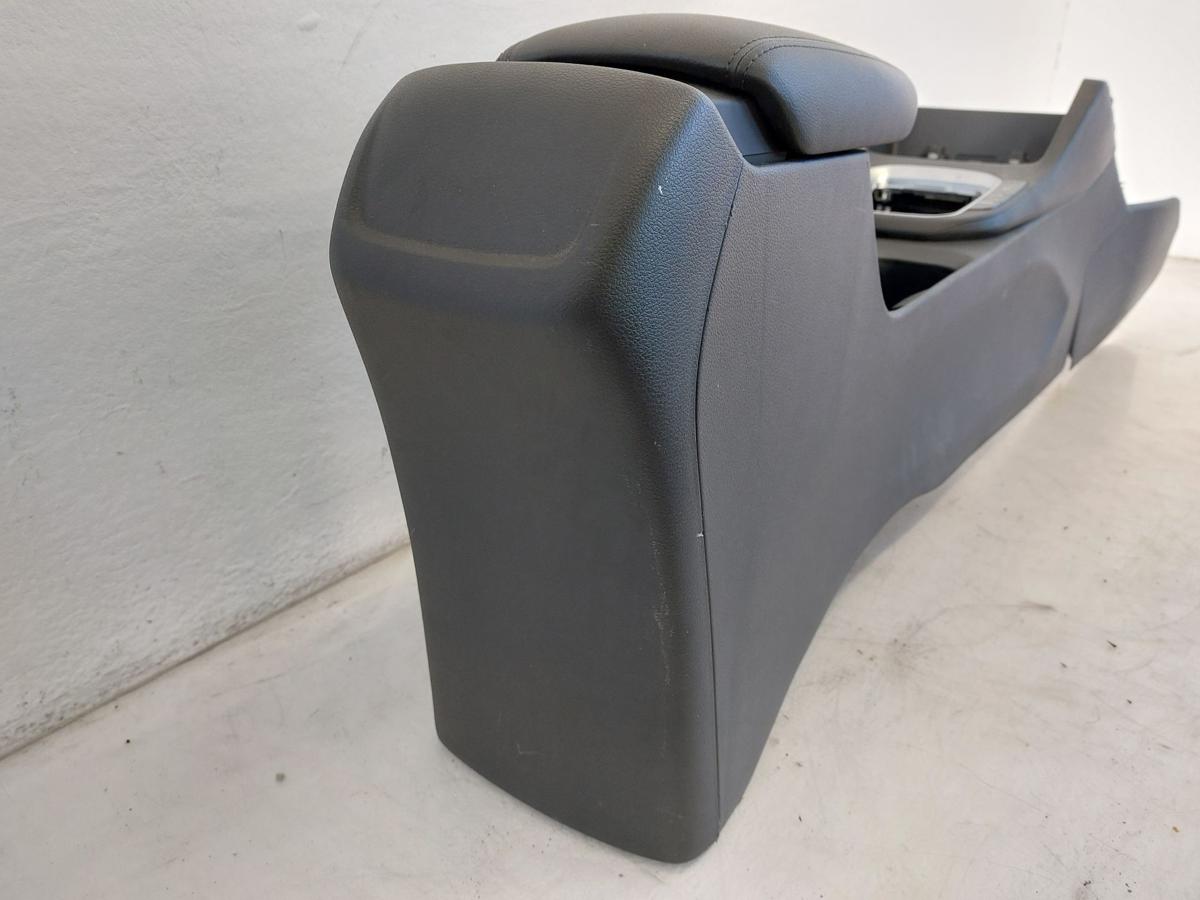 Hyundai i30 PD Mild Hybrid Mittelkonsole Mittelarmlehne Tunnelverkleidung