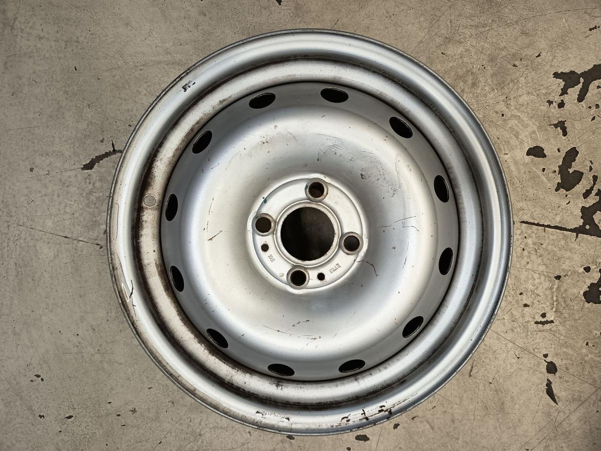 Dacia Sandero Baujahr 2009 Original Stahlfelgen Satz 6Jx15 ET 43