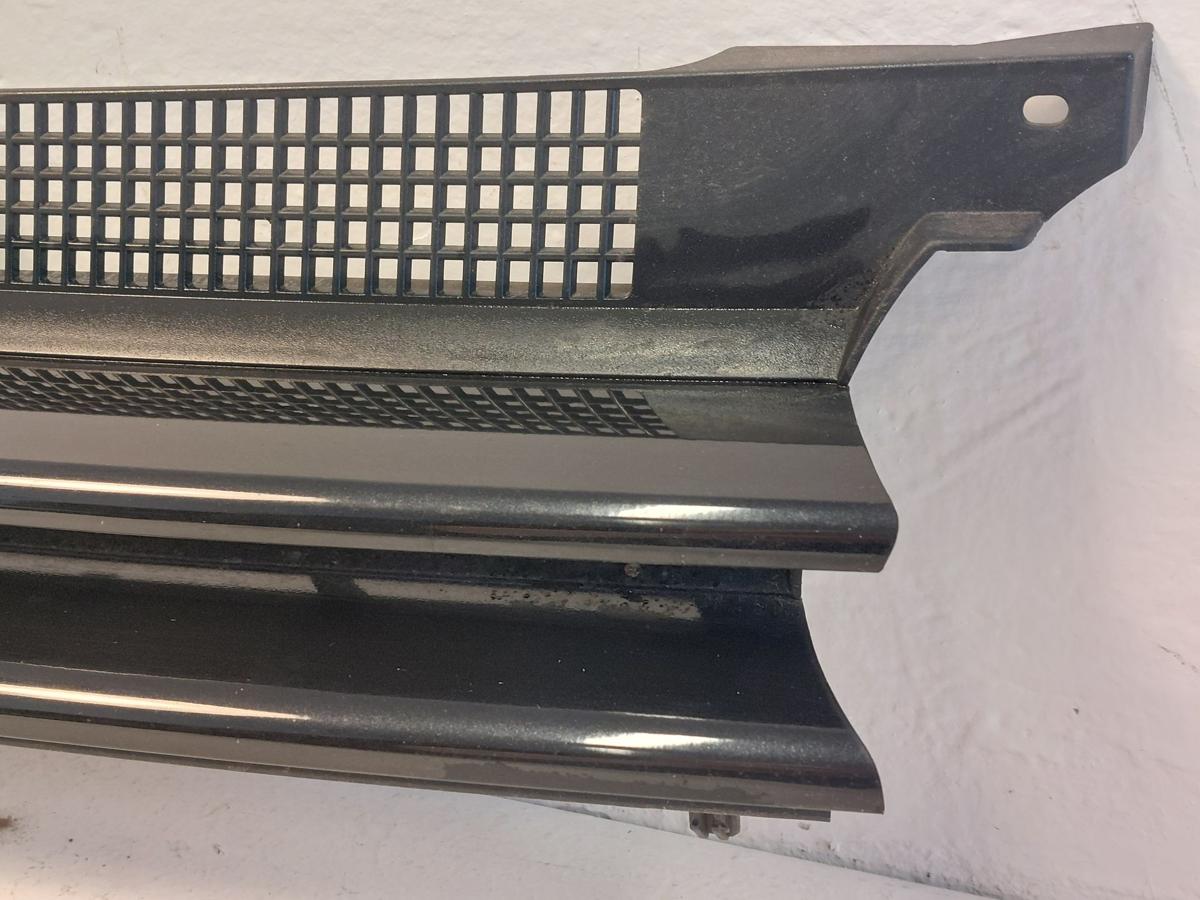 VW Golf IV 1J Grill Kühlergrill Frontgrill mit Logo LC9Z Black Magic Perl