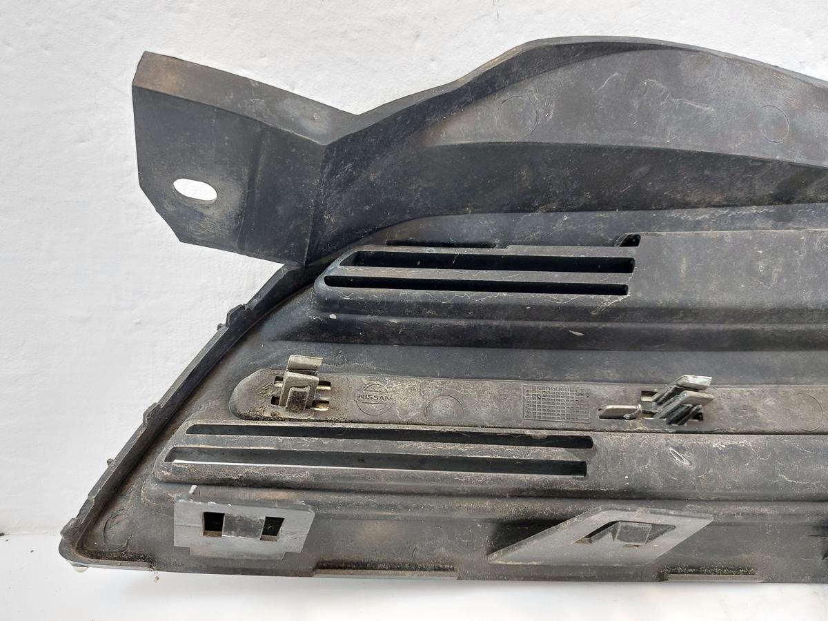 Nissan Micra K12 Kühlergrill Frontgrill Grill vorn rechts mit Blinkleuchte bis05