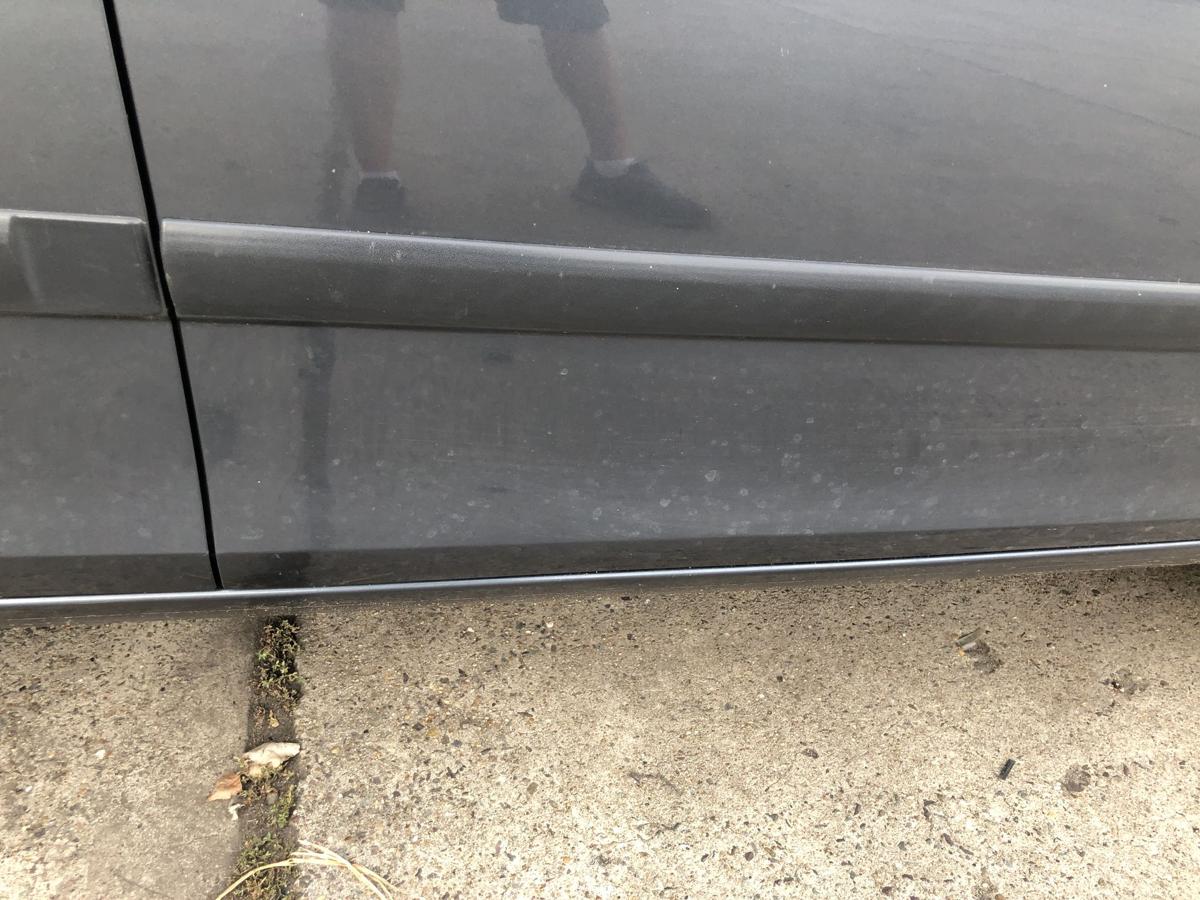 Skoda Fabia 5J T&uuml;r vorn rechts Beifahrert&uuml;r im Rohbau LF8J Antracit Grey