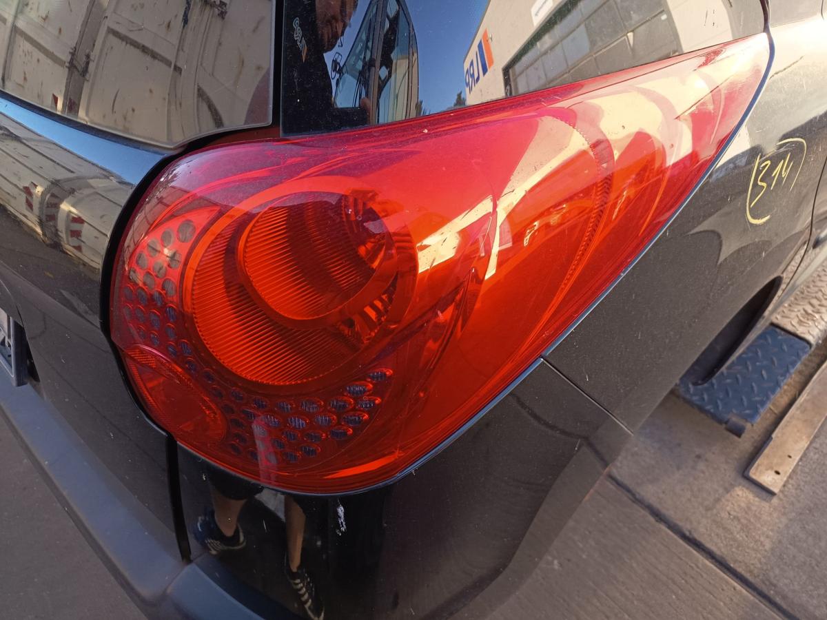 Peugeot 207SW original R&uuml;ckleuchte rechts Facelift Baujahr 2009