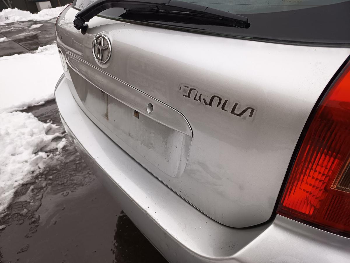 Toyota Corolla E12 original Heckklappe mit Scheibe 199 Silber Bj 2002