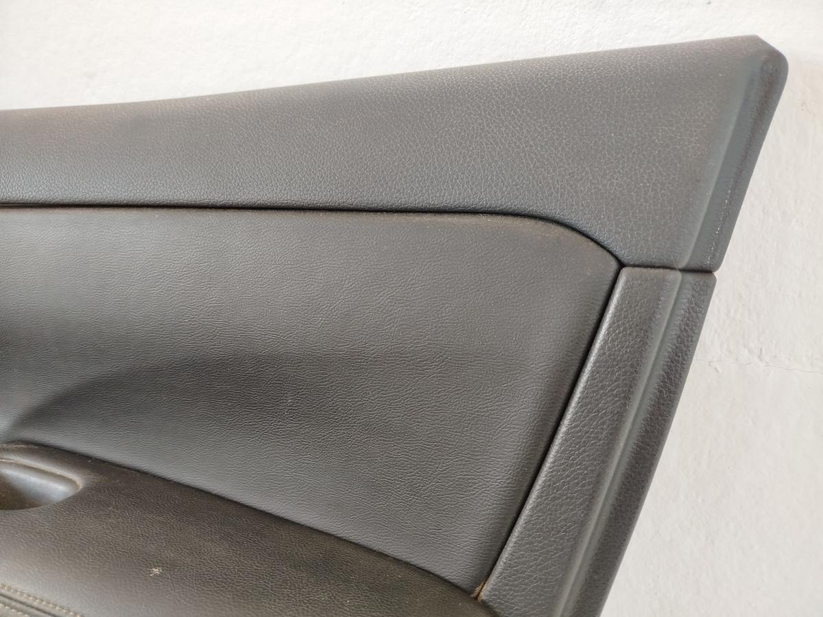 Nissan Pulsar C13M Türverkleidung vorn rechts Innenverkleidung Leder