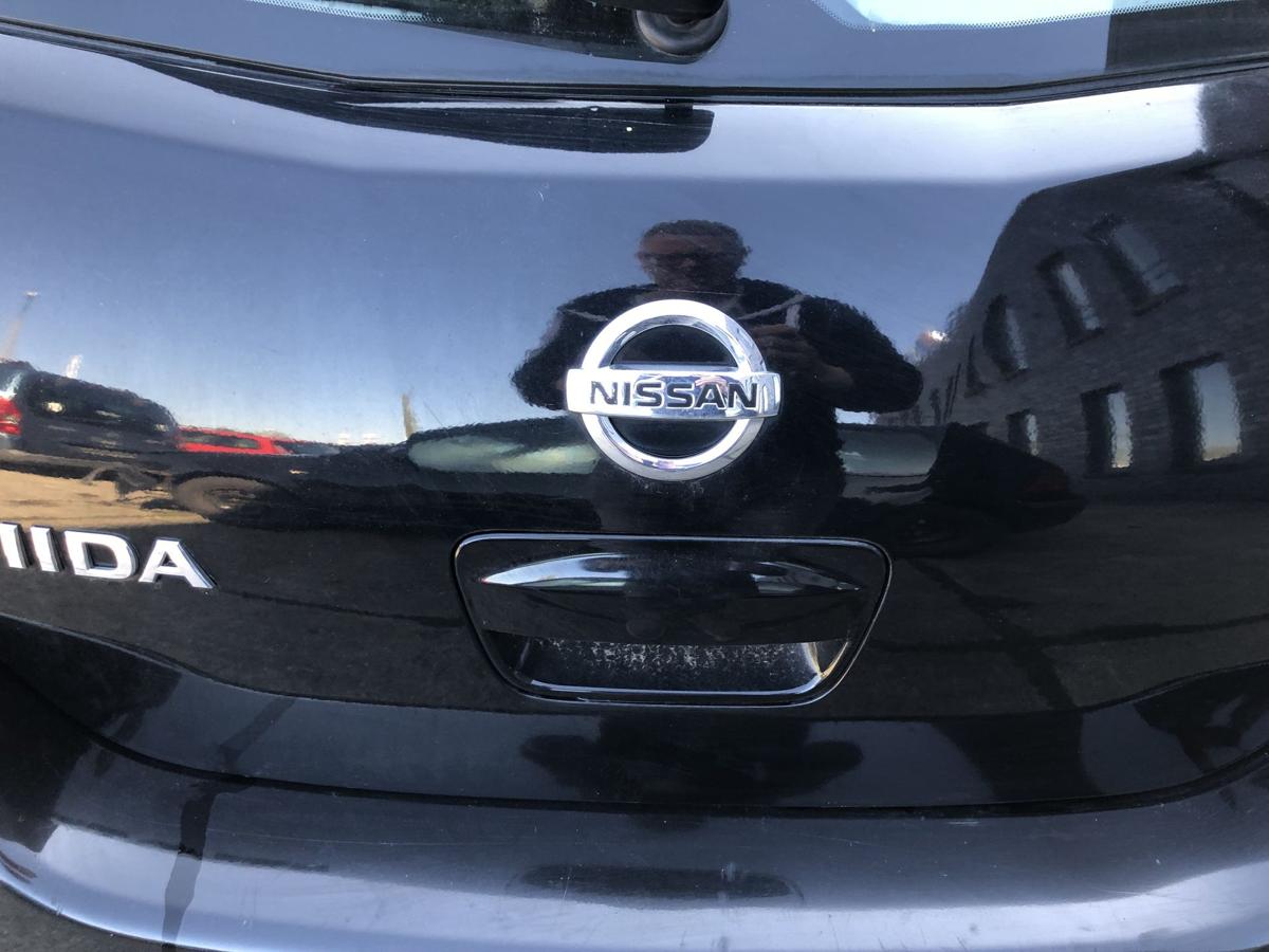 Nissan Tiida C11 Heckklappe mit Heckscheibe im Rohbau KH3 Superblack