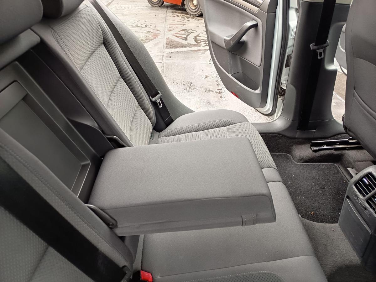 VW Golf V original Rücksitzbank Fond hinten Stoff schwarz Bj 2005