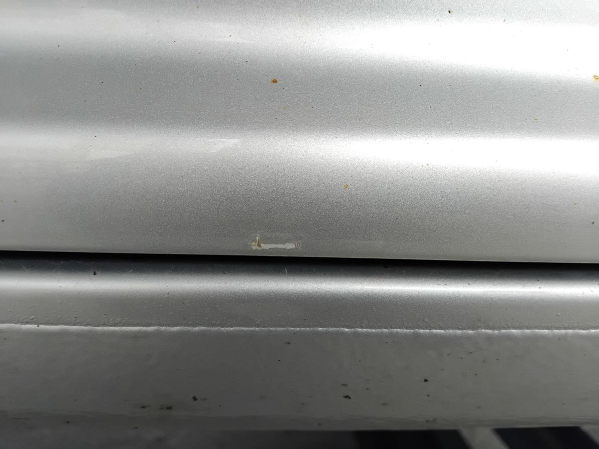 VW Bora 1J T&uuml;r vorn rechts Beifahrert&uuml;r LA7W reflexsilbermetallic BJ2002