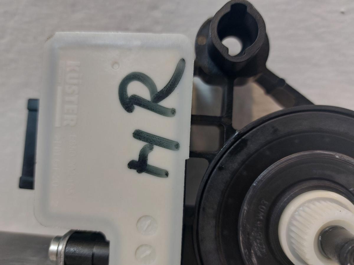 VW Golf 8 VIII CD Variant Fensterhebermotor hinten rechts Hebermotor