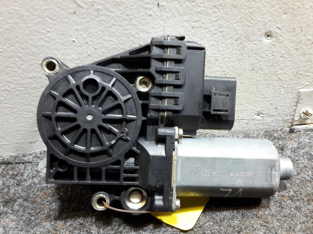 Audi A6 4B BJ 2003 Fensterhebermotor vorn links 0130821775, 01-05 Bosch