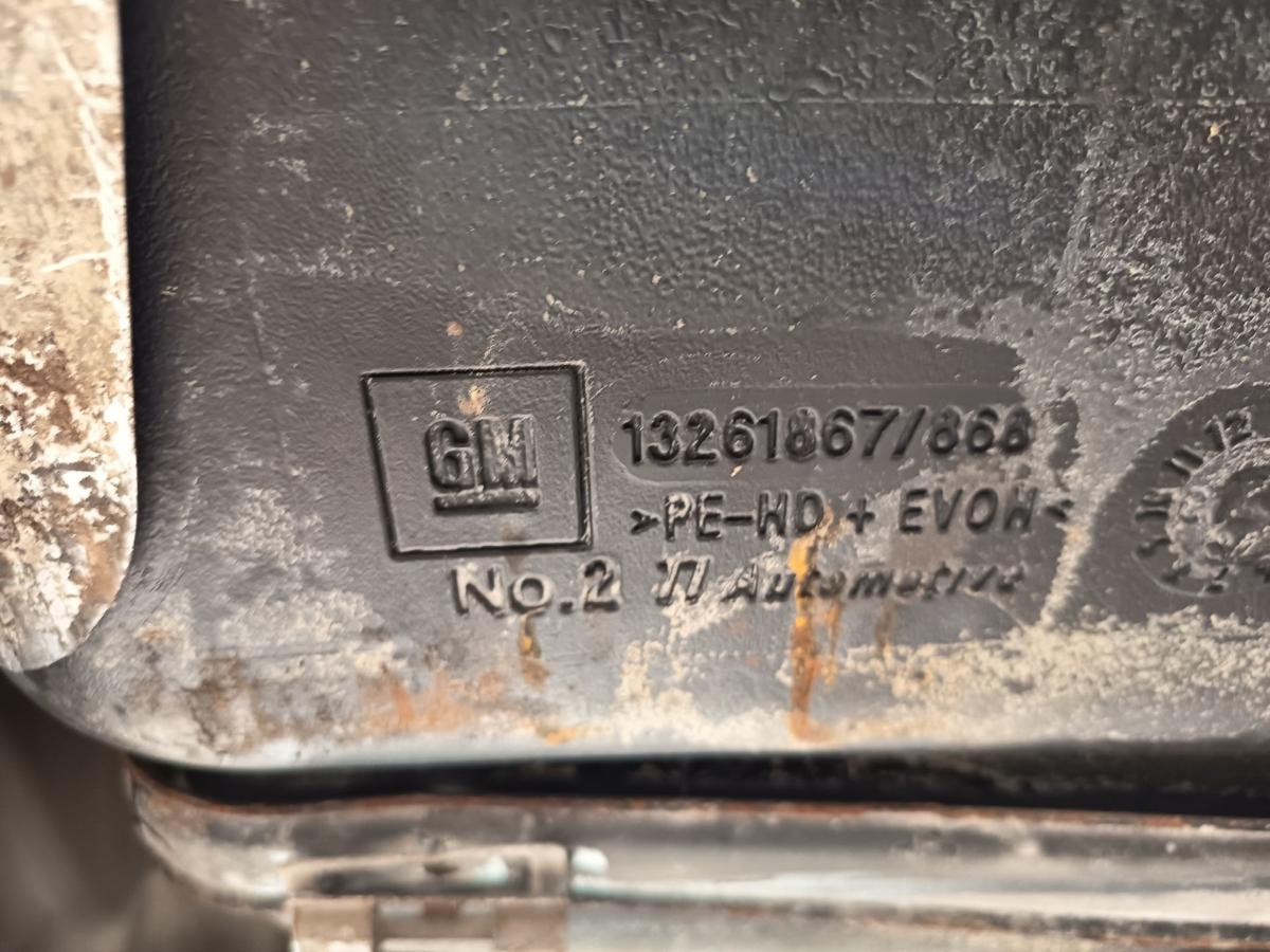 Opel Meriva B original Kraftstofftank Beh&auml;lter Benzin f&uuml;r 1,4l 88kW Bj 2013