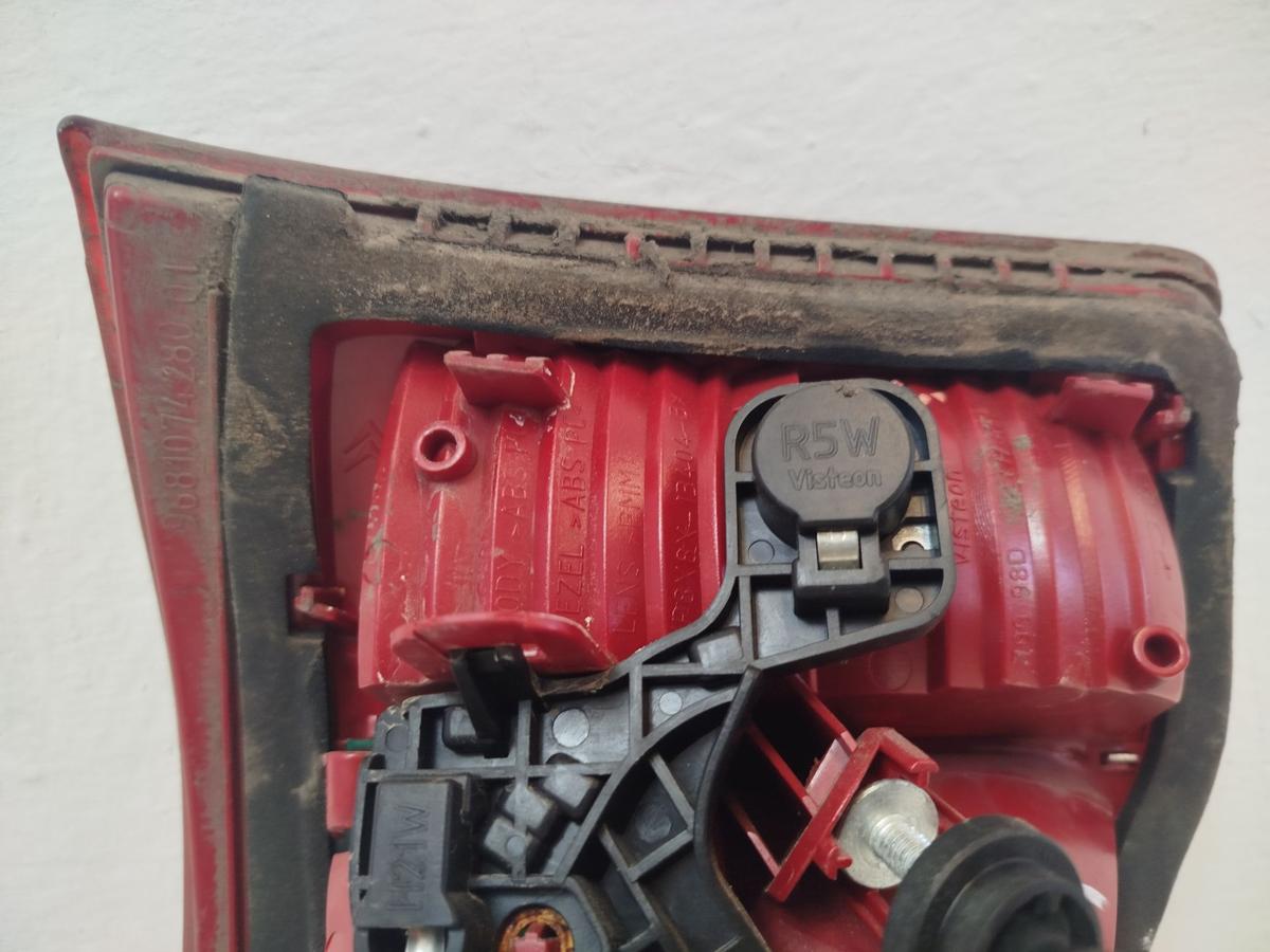 Citroen C5 R R&uuml;ckleuchte innen rechts Heckklappenteil Kombi Visteon OEM
