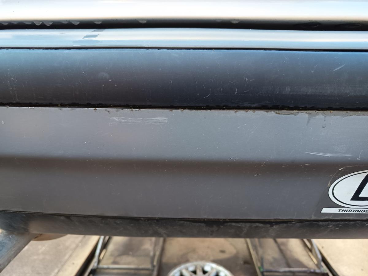 BMW 3er E36 Limousine original Sto&szlig;stange F&auml;nger hinten Heck hellgrau Bj 1992