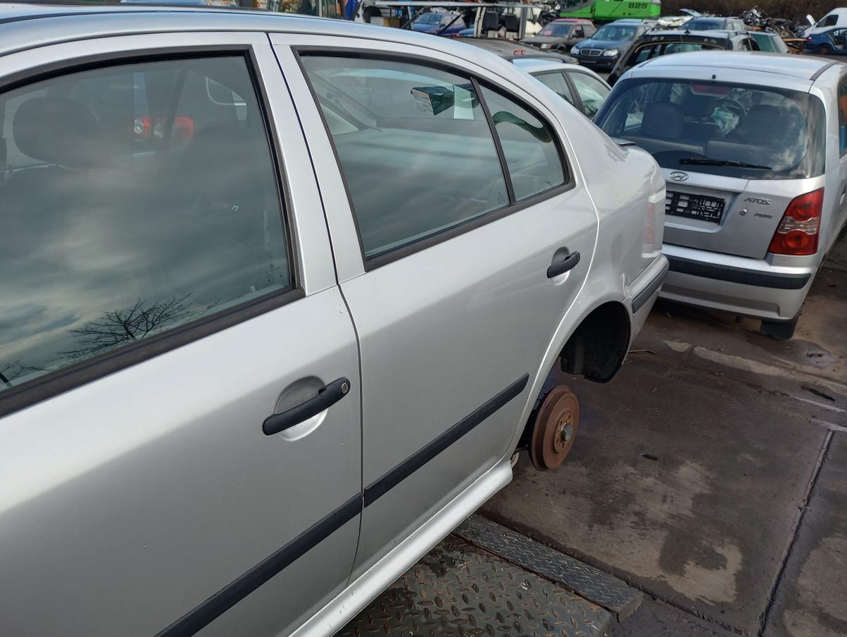 Skoda Octacia I 1U Limo orig Tür hinten links Fond L97A Diamantsilber met Bj98