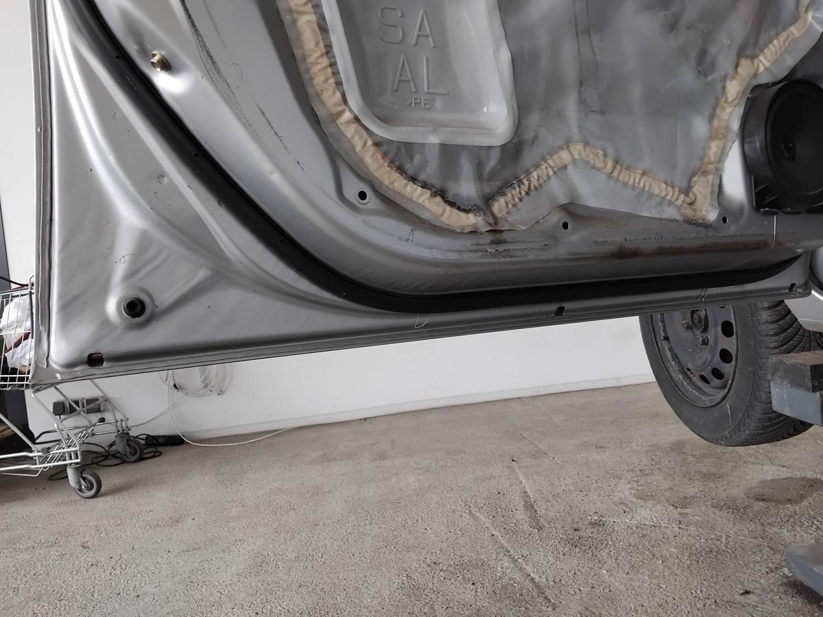 Honda Jazz GD T&uuml;r vorn links Fahrert&uuml;r satinsilber NH623M BJ2005