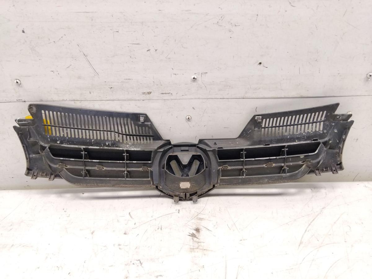 VW Golf 5 1K original K&uuml;hlergrill L041 brillantschwarz uni mit Emblem BJ2006
