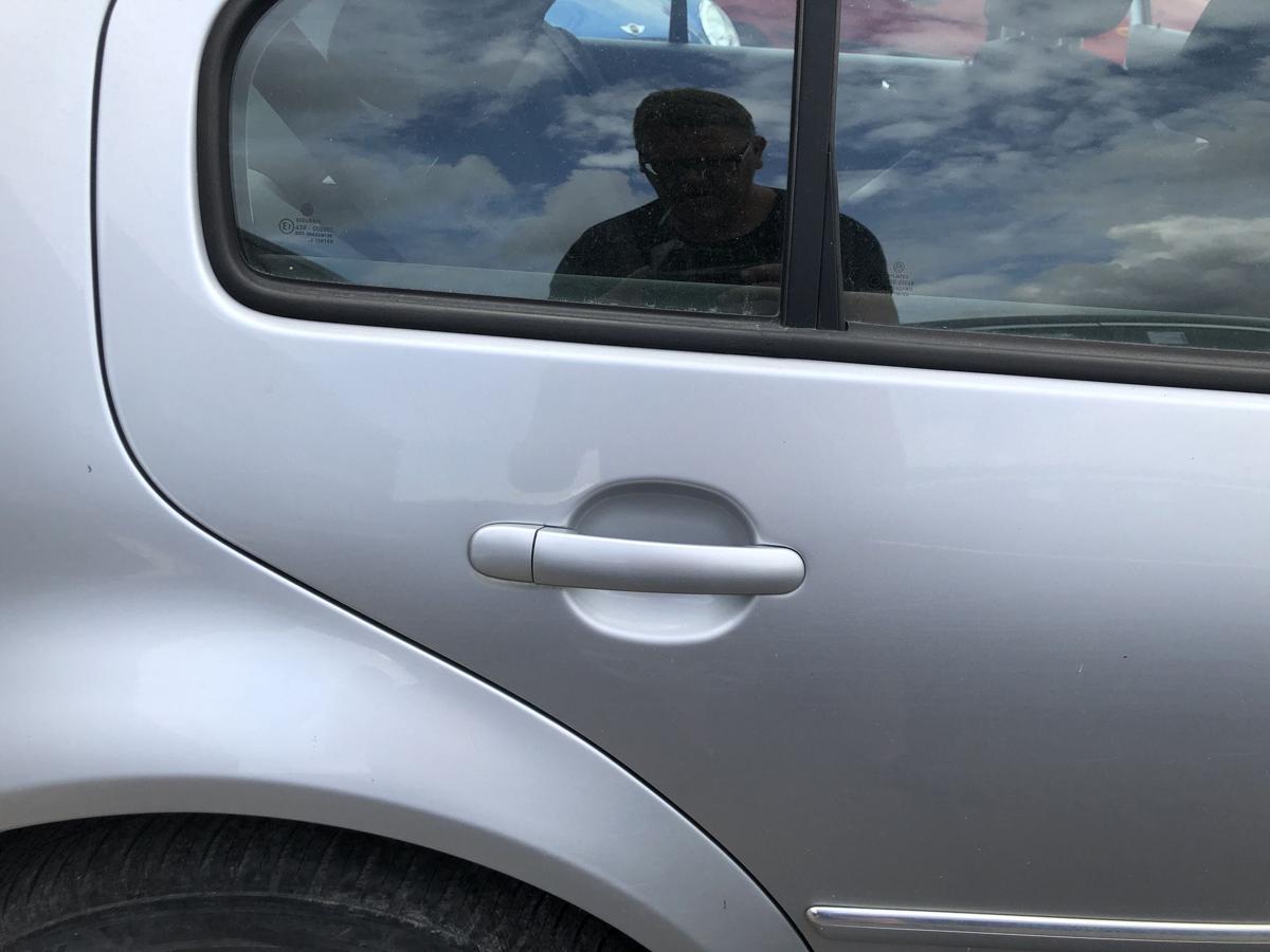 VW Bora 1J T&uuml;r hinten rechts Fondt&uuml;r nur Limo LA7W Reflexsilber Metallic Rohbau